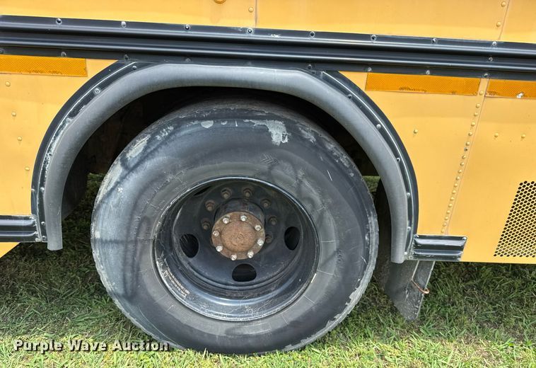 image for item EG8086 2004 Blue Bird school bus