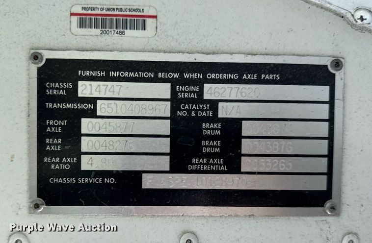 image for item EG8086 2004 Blue Bird school bus