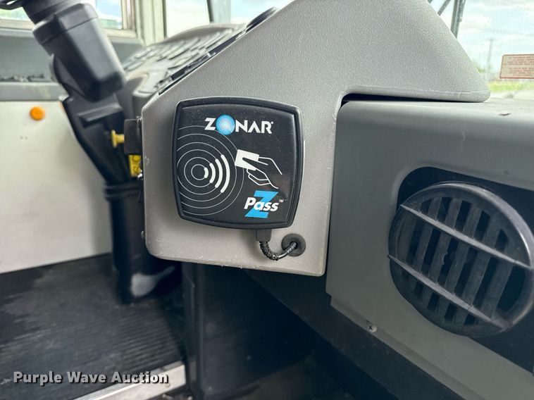 image for item EG8089 2004 Blue Bird A3 school bus