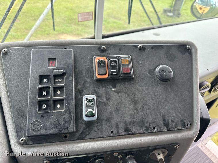 image for item EG8089 2004 Blue Bird A3 school bus