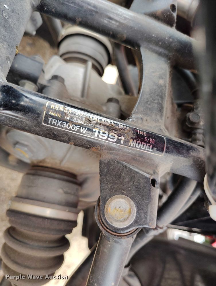 image for item EH0332 1991 Honda Fourtrax 300 ATV