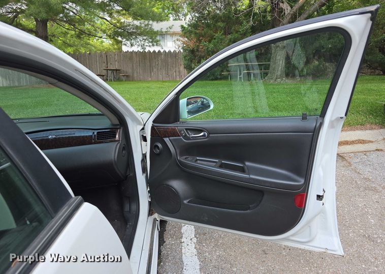 image for item EI0002 2015 Chevrolet Impala Limited 