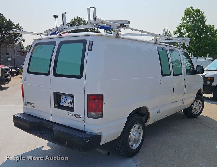 image for item EJ0075 2013 Ford E150 utility van