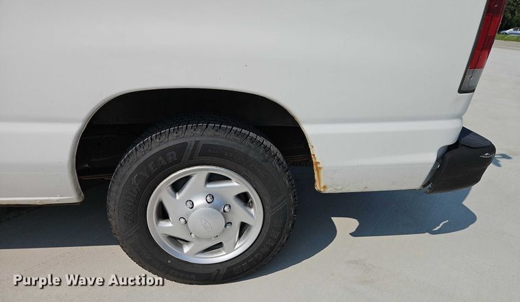 image for item EJ0075 2013 Ford E150 utility van