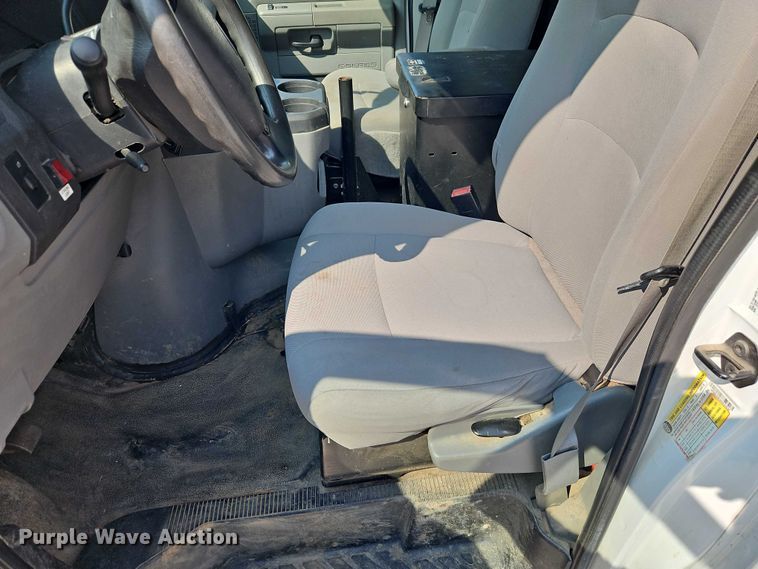 image for item EJ0075 2013 Ford E150 utility van