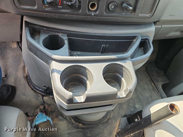 image for item EJ0075 2013 Ford E150 utility van