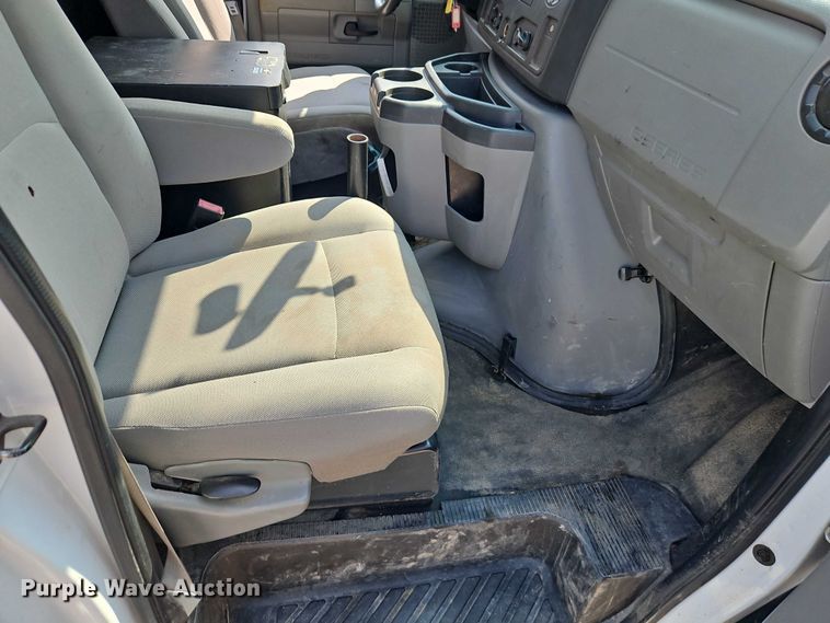 image for item EJ0075 2013 Ford E150 utility van