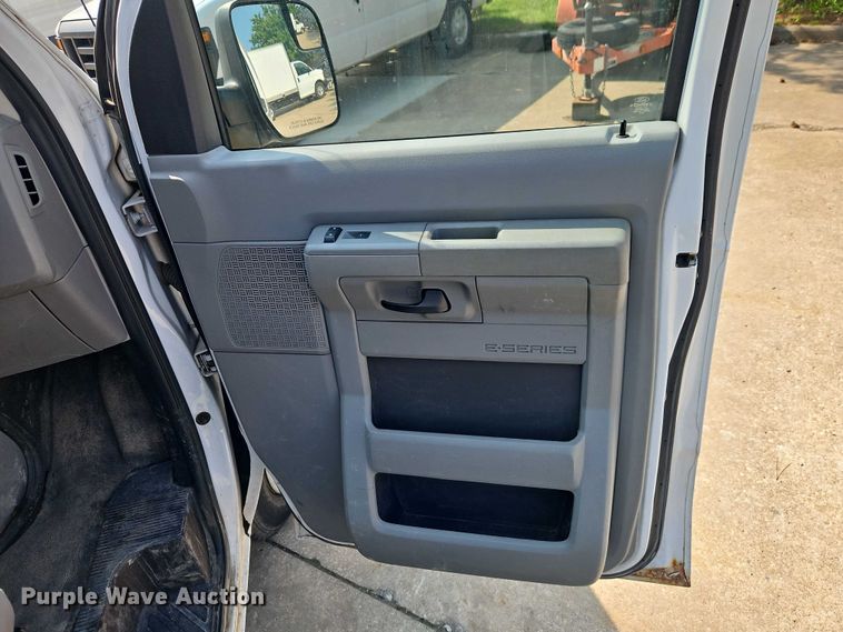 image for item EJ0075 2013 Ford E150 utility van