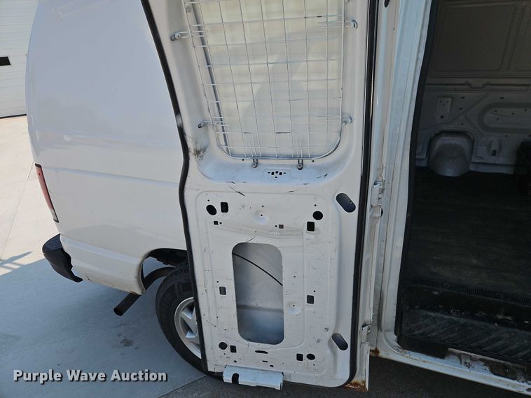 image for item EJ0075 2013 Ford E150 utility van