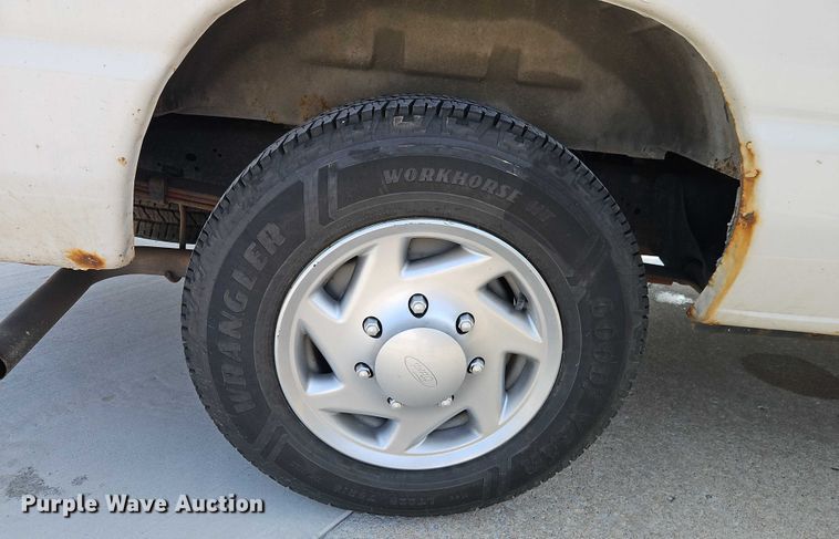 image for item EJ0075 2013 Ford E150 utility van