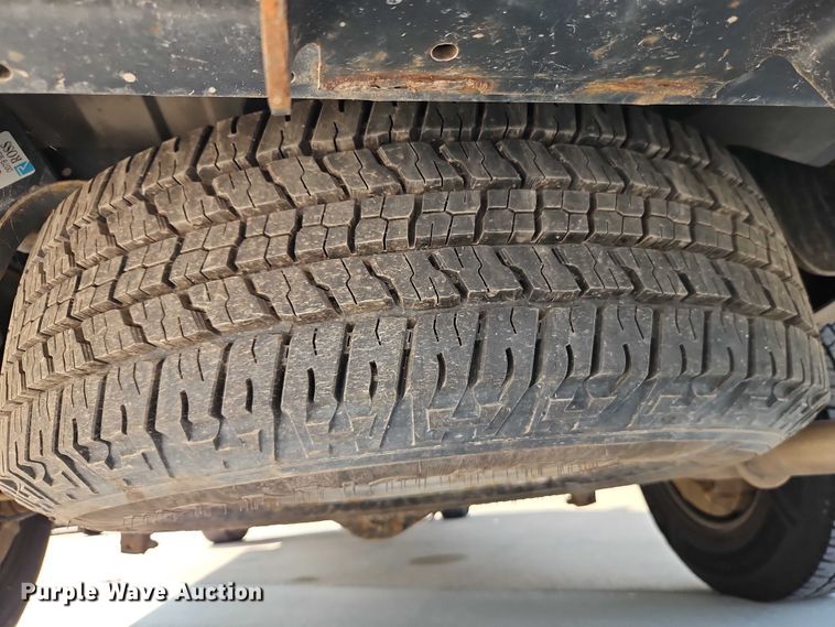 image for item EJ0075 2013 Ford E150 utility van