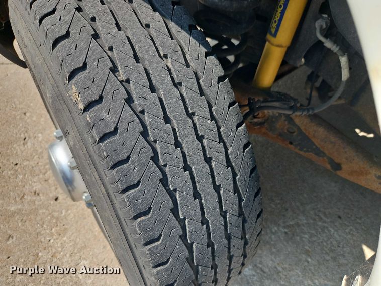 image for item EJ0075 2013 Ford E150 utility van