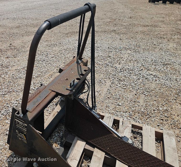 image for item EJ0078 DPM skid steer nursery jaws