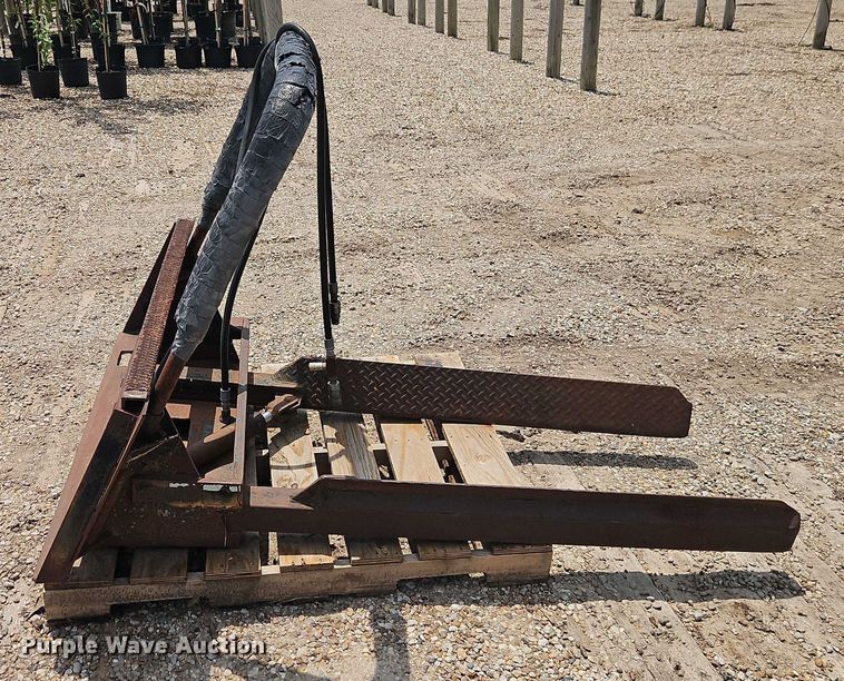 image for item EJ0081 Skid steer nursery jaws