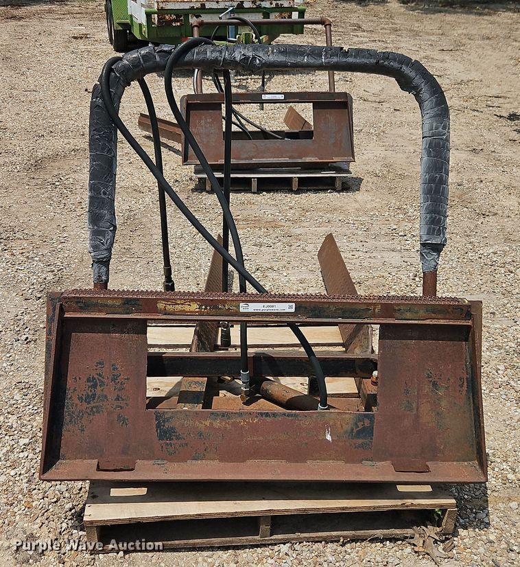 image for item EJ0081 Skid steer nursery jaws