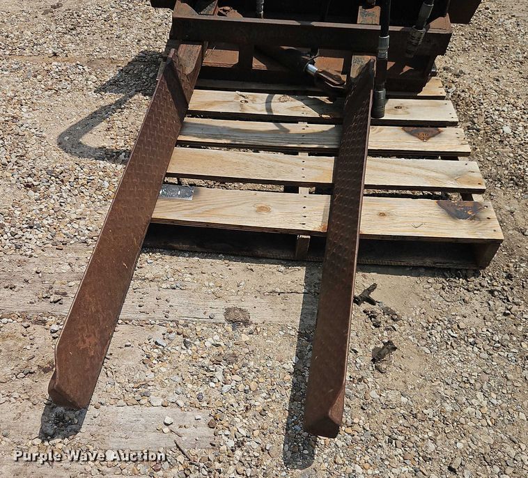 image for item EJ0081 Skid steer nursery jaws