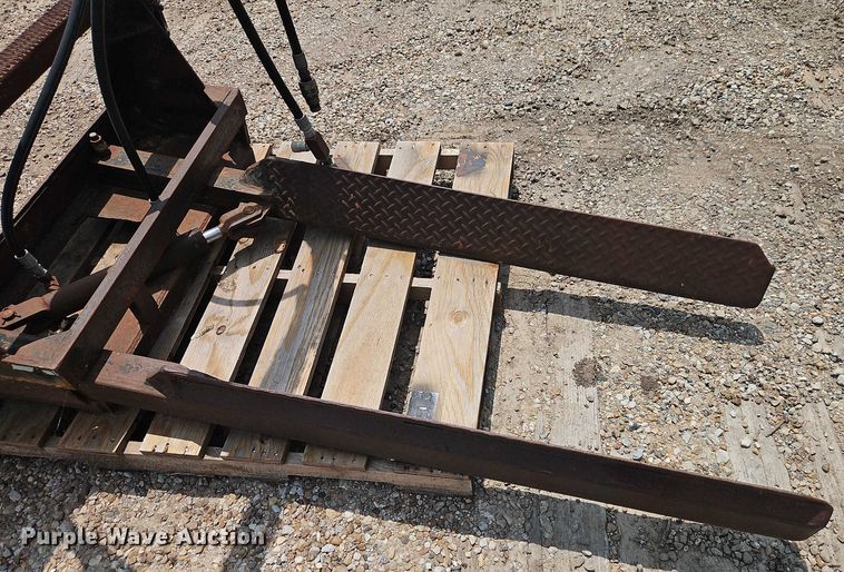 image for item EJ0081 Skid steer nursery jaws