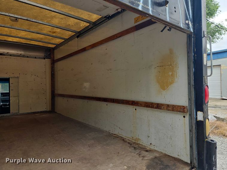 image for item EJ0098 1996 GMC Vandura 3500 box truck