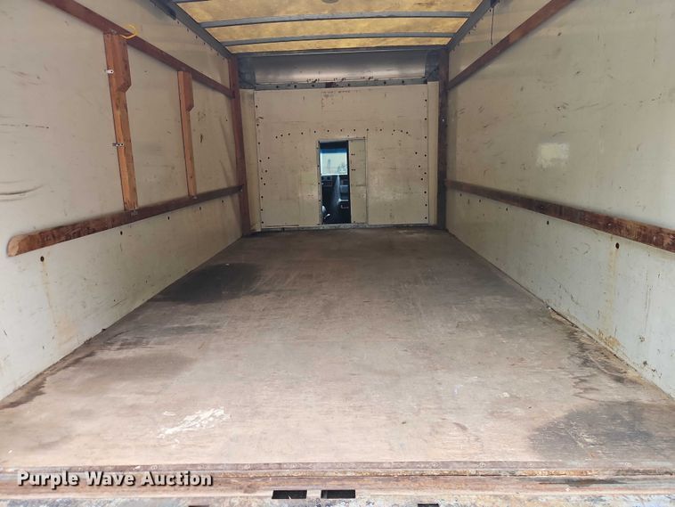 image for item EJ0098 1996 GMC Vandura 3500 box truck