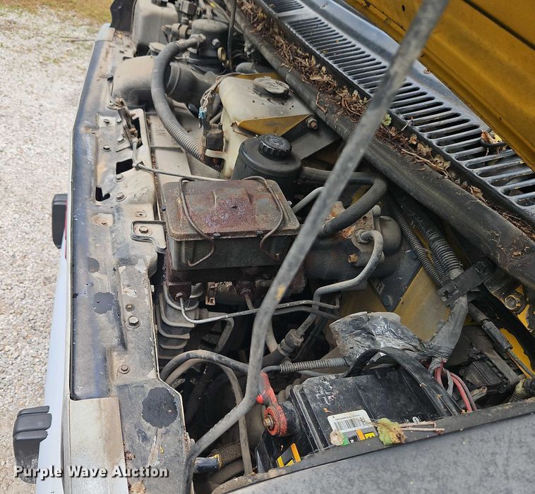 image for item EJ0098 1996 GMC Vandura 3500 box truck