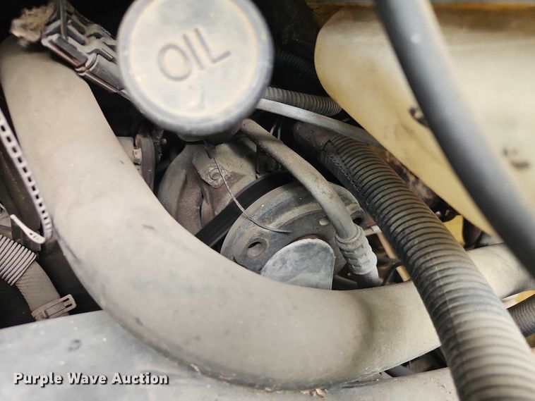 image for item EJ0098 1996 GMC Vandura 3500 box truck