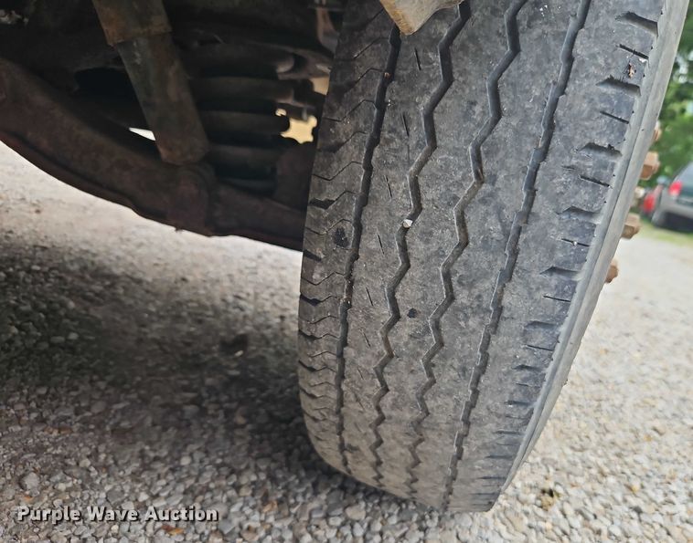 image for item EJ0098 1996 GMC Vandura 3500 box truck