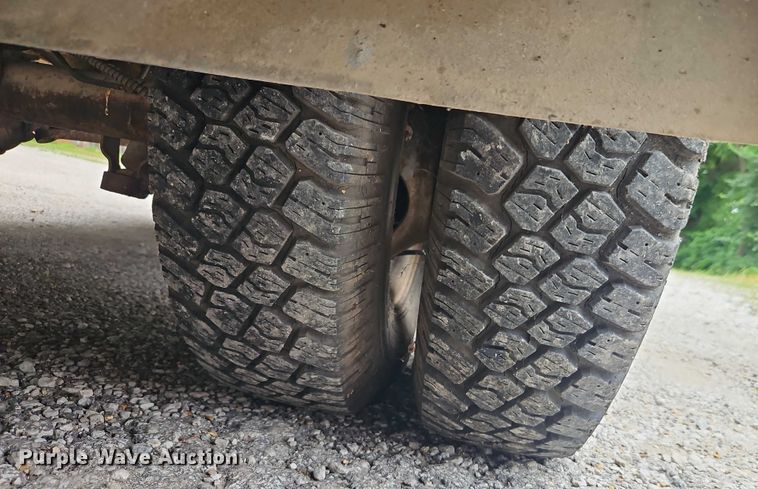 image for item EJ0098 1996 GMC Vandura 3500 box truck