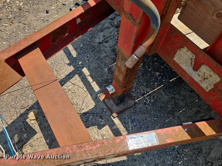 image for item EJ0104 2000 Blair Trailers utility trailer