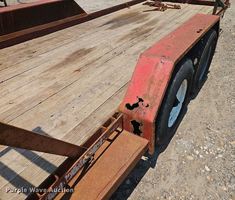 image for item EJ0104 2000 Blair Trailers utility trailer