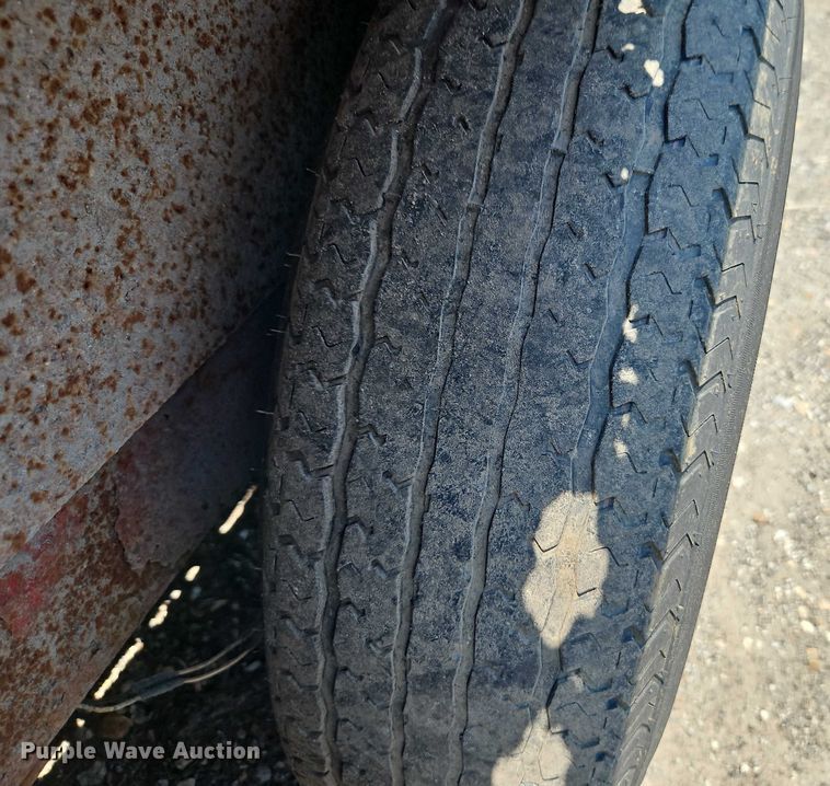 image for item EJ0104 2000 Blair Trailers utility trailer