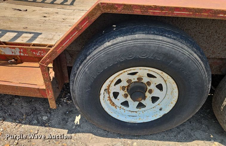 image for item EJ0104 2000 Blair Trailers utility trailer