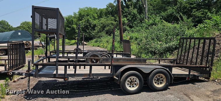 image for item EJ0107 2006 JW utility trailer