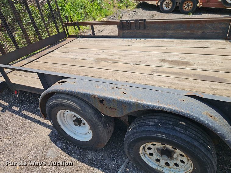 image for item EJ0107 2006 JW utility trailer