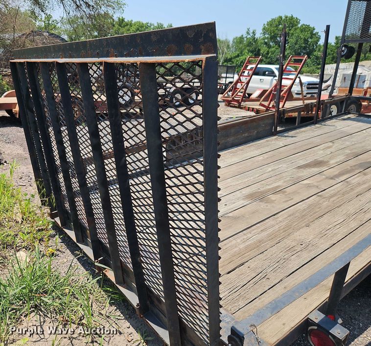 image for item EJ0107 2006 JW utility trailer