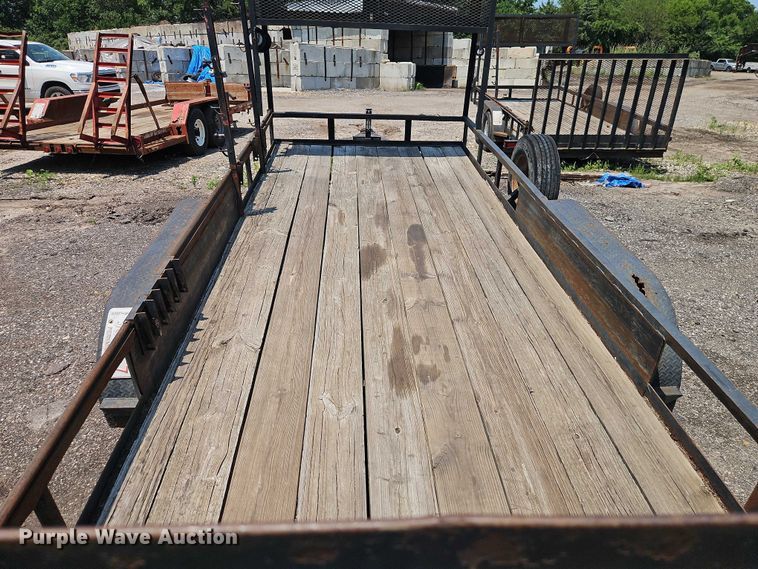 image for item EJ0107 2006 JW utility trailer