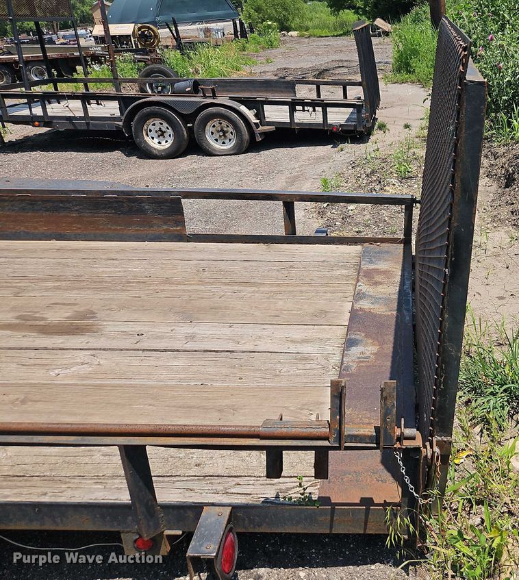 image for item EJ0107 2006 JW utility trailer