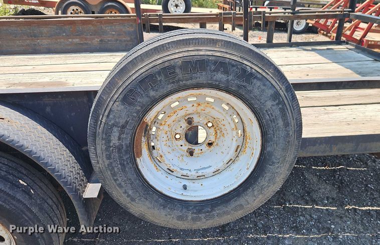 image for item EJ0107 2006 JW utility trailer