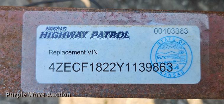 image for item EJ0108 2000 Load Trail utility trailer