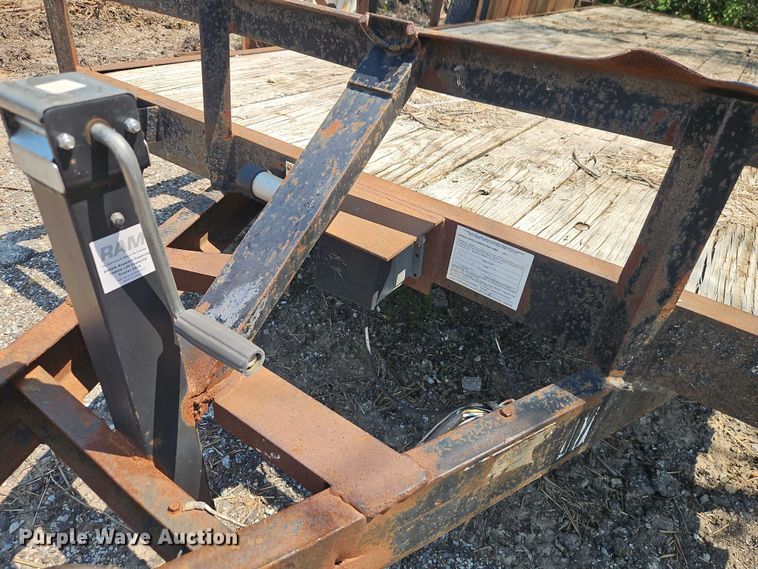 image for item EJ0109 2000 Buck Dandy utility trailer