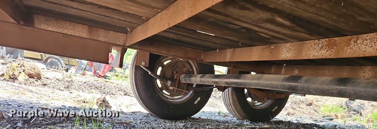 image for item EJ0109 2000 Buck Dandy utility trailer