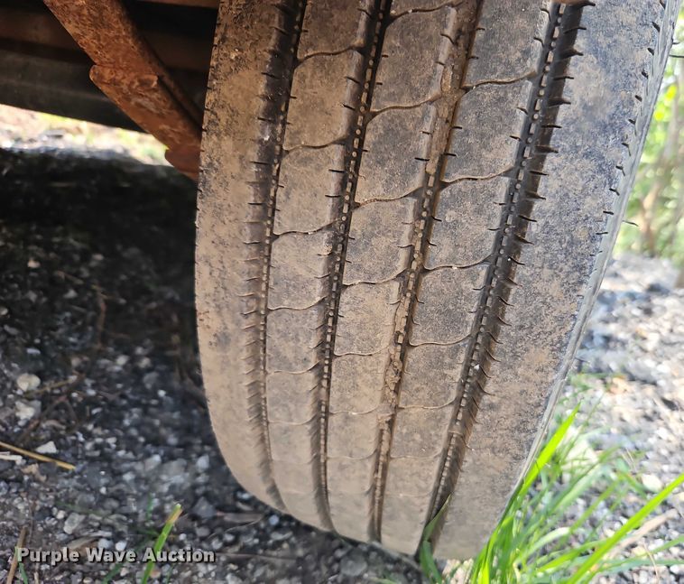 image for item EJ0109 2000 Buck Dandy utility trailer