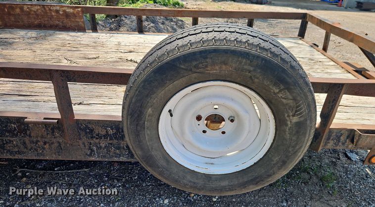 image for item EJ0109 2000 Buck Dandy utility trailer