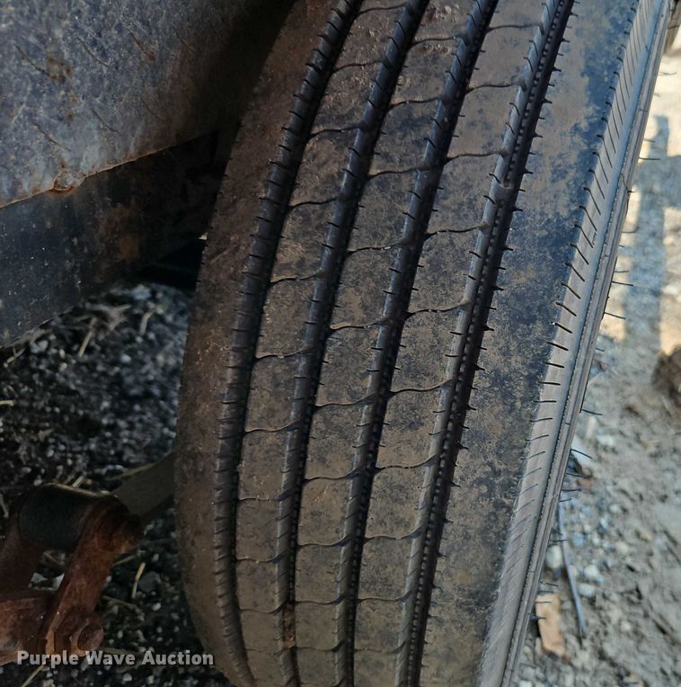 image for item EJ0109 2000 Buck Dandy utility trailer