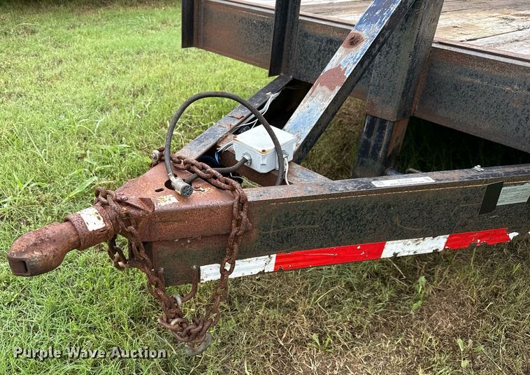 image for item EJ3833 2006 C & M Trailers utility trailer