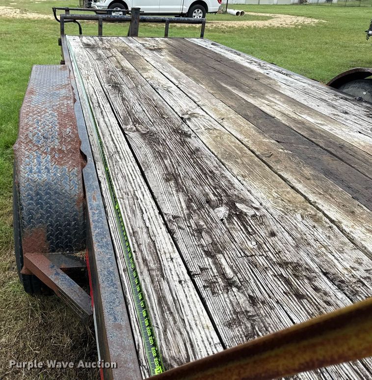 image for item EJ3833 2006 C & M Trailers utility trailer