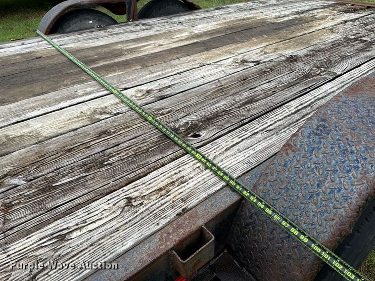 image for item EJ3833 2006 C & M Trailers utility trailer