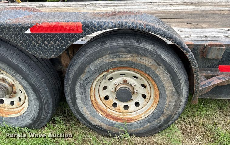 image for item EJ3833 2006 C & M Trailers utility trailer