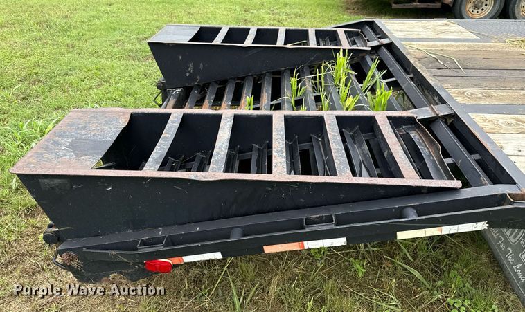 image for item EJ3834 2009 Load Max Trailers equipment trailer