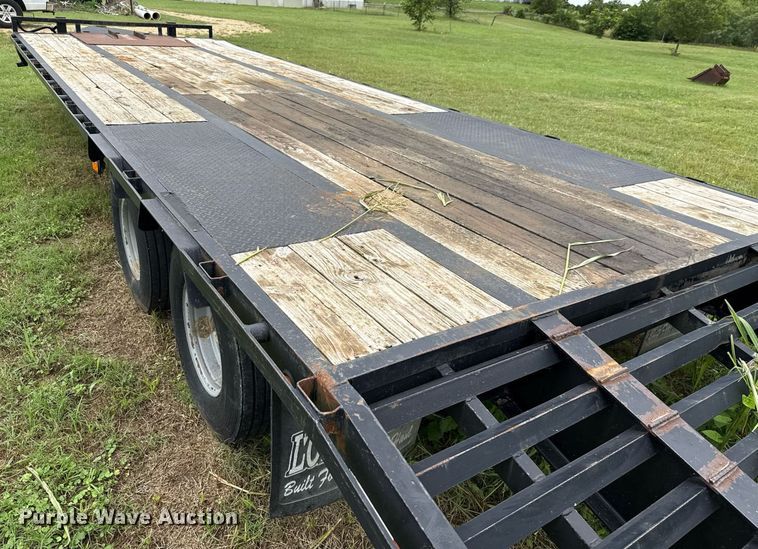image for item EJ3834 2009 Load Max Trailers equipment trailer