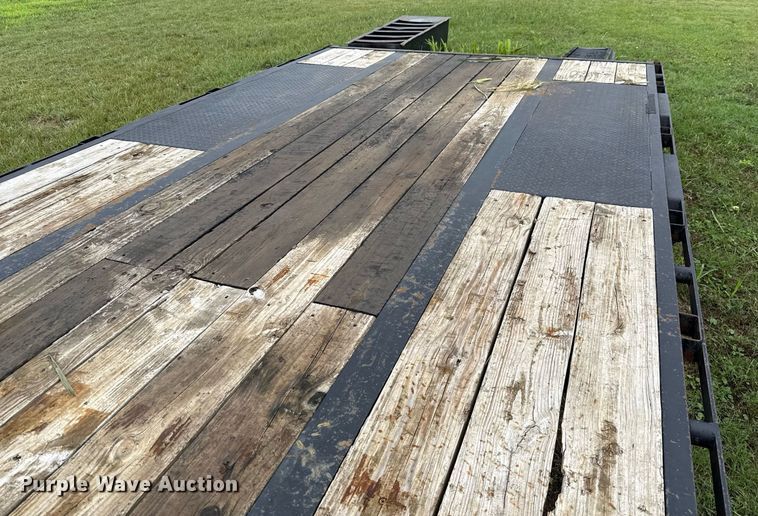 image for item EJ3834 2009 Load Max Trailers equipment trailer